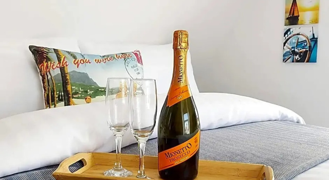 Viva Guest House, Забронировать Гостевой дом Клактон-он-Си Эссекс