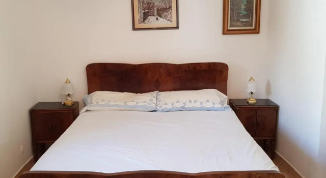 Casa tranquilla e luminosa con terrazzo a due passi dal mare, Book Hotel Brolo Sicilien