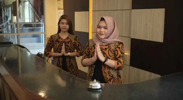 Grand Raodah Hotel