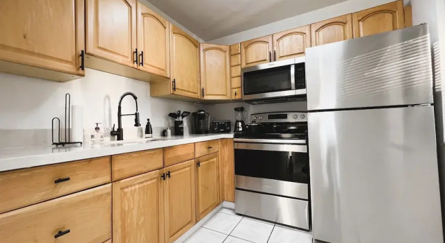 Апартаменты Pompano Beach Delight Retreat 5' Beach