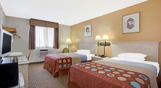 Super8 by Wyndham NEARBY Clearwater St Petersburg International Airport, Book Hotel Clearwater Pinellas County