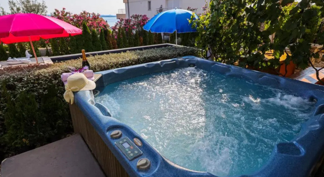 Апартаменты Luton Apartments, Zadar - Kozino, Heated Pool & Hot Tub