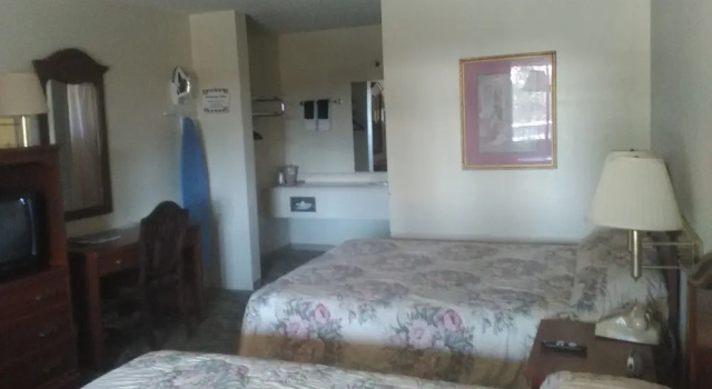Четырёхместный номер Premier The Razorback Lodge