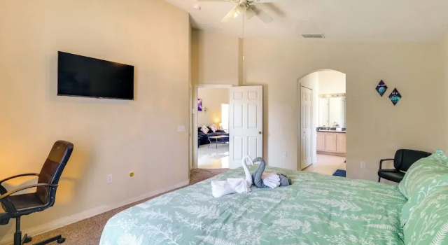 11 Mi to Disney! Family-friendly Gem w/ Hot Tub, Забронировать Дом для отпуска Отели Давенпорт с парковкой, Парковка