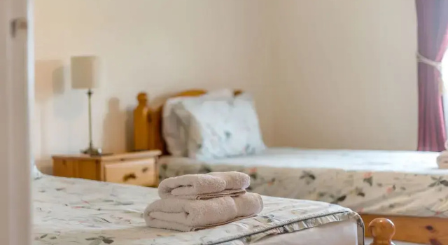 Wood Cottage, Забронировать Дом для отпуска Коттеджи Глостершир, Коттедж