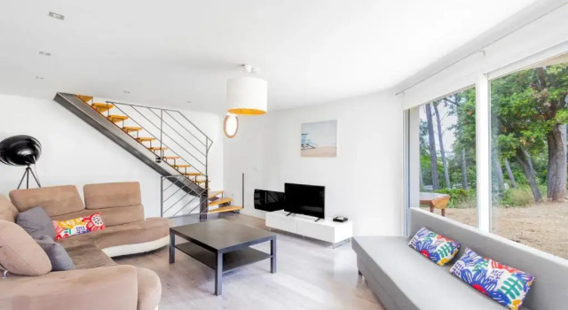 Peaceful 3 bedroom house close to the beach - Dodo et Tartine, Забронировать Отель Отели Var coast с парковкой, Парковка