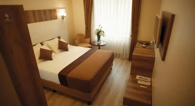 Номер Standard Line Suite Hotel