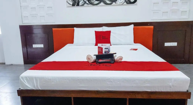 Двухместный номер Deluxe RedDoorz @ Caimito Drive Dampas