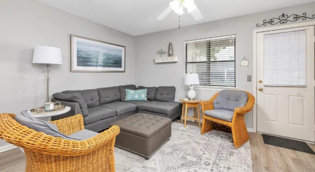 Courtyard Villa B-6, Забронировать Вилла Коттеджи Джорджии, Коттедж