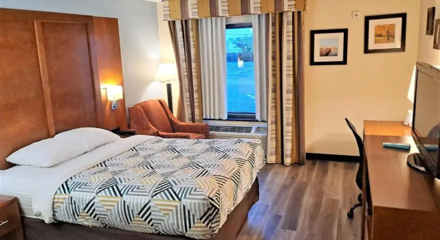 Номер Deluxe Suites Catonsville MD Baltimore West