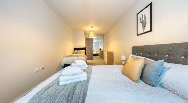1-bed Apartment, Sleeps2,freeparking,, Забронировать Апартаменты/квартира Отели Слау с парковкой, Парковка