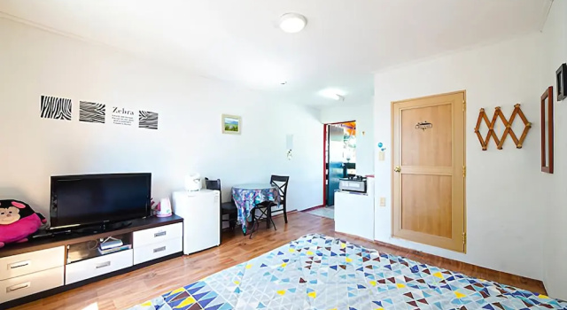 Taean Autumn Sea Pension, Забронировать Отель Отели Тхэан с парковкой, Парковка