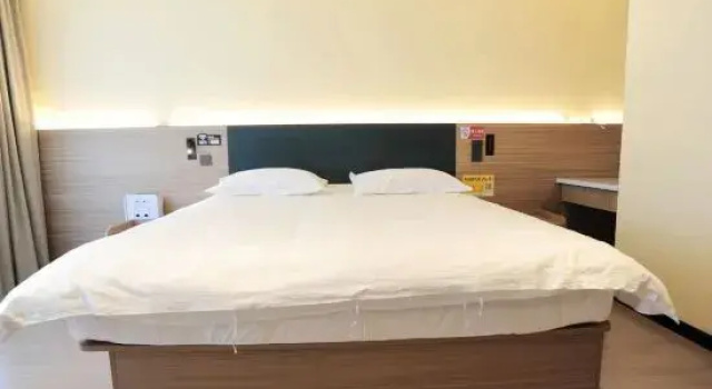 Xingcheng Huaxu Business Travel Homestay, Забронировать Отель Хулудао Ляонин