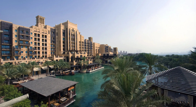 Отель Jumeirah Mina Al Salam