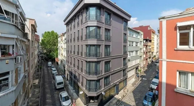 La Wisteria Boutique Hotel Istanbul, Book Boutique Hotel Sisli Beyoglu, nær Memorial Sisli Hospital