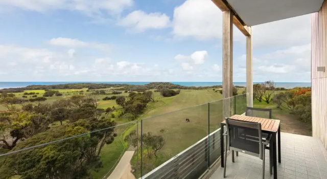 Номер Premium RACV Torquay Resort