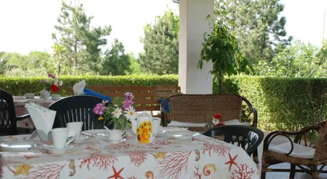 Villa Lidia, Book Villa Paola Calabrien