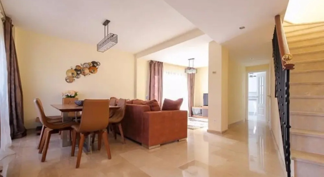 Penthouse Golden Mile