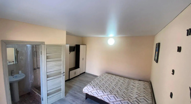 Номер Standard У реки