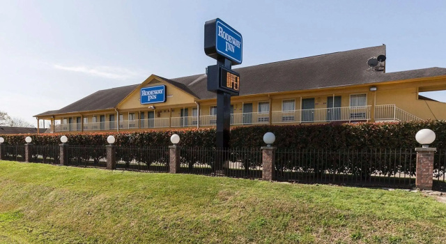 Rodeway Inn South Houston, Rezervasyon Otel South Houston Teksas