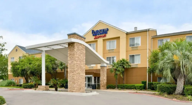 Fairfield Inn & Suites Beaumont, Забронировать Отель Бомонт 
