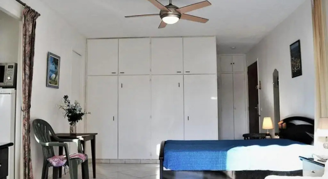 Appartement Le Lavandou, 1 pièce, 3 personnes - FR-1-251-167, Забронировать Апартаменты/квартира Отели Var coast с парковкой, Парковка