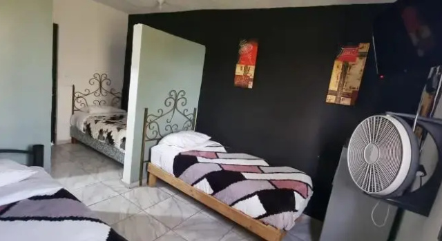 Четырёхместный номер Standard MINI HOTEL San Luis Potosí