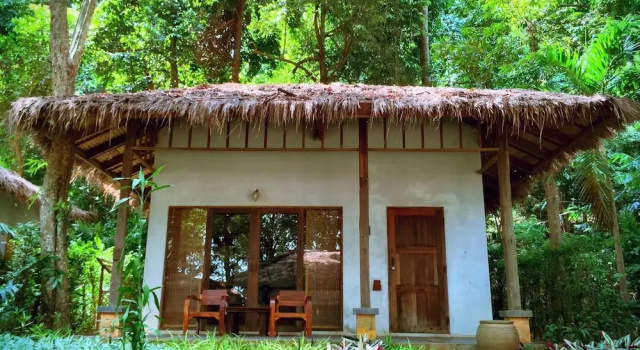 Бунгало Standard с балконом Mooban Talay Resort