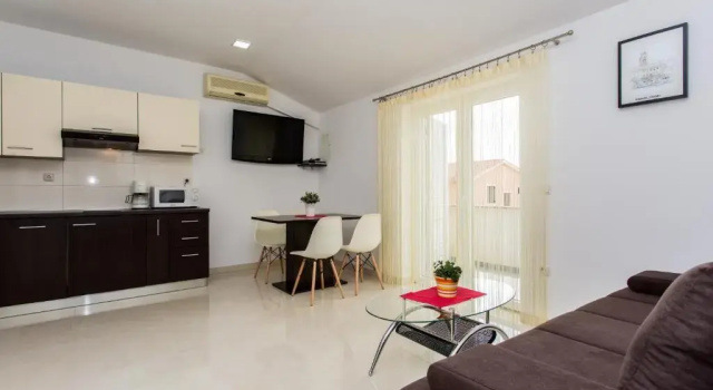 Apartments Hrgovcic, Забронировать Апартаменты/квартира Башка остров Крк