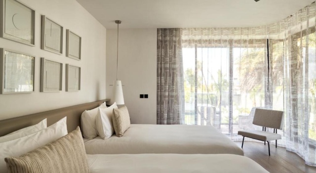 Вилла с бассейном LUX* Grand Baie