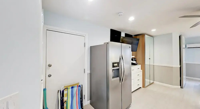 321 Hayes Street Cabin Unit 4 by RedAwning, Забронировать Апартаменты/квартира Голливуд Broward County