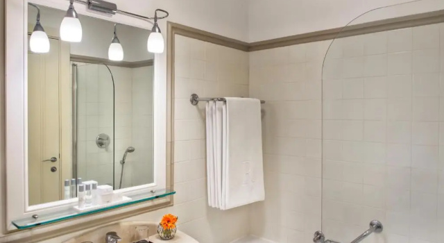 Семейный номер Deluxe Renaissance Naples Hotel Mediterraneo