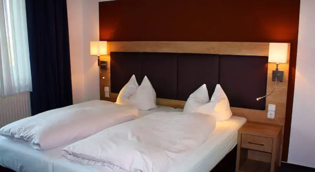 Двухместный номер Standard с балконом Hotel Herbstein