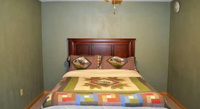 Comfortable Mountain Home near Everything yet Private