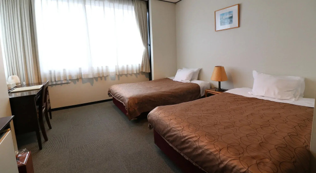 Hotel Zurich Toho 2001