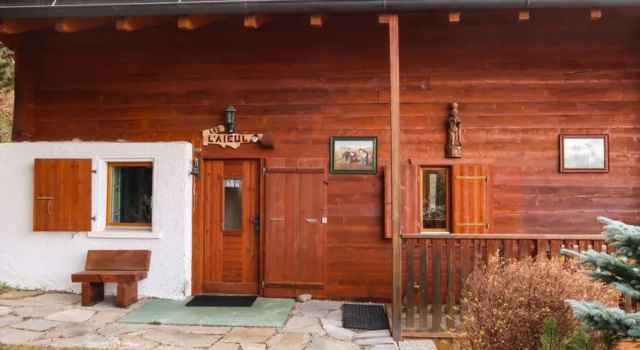 CHALET LAïEUL NENDAZ, Забронировать Шале Отели 4 Valleys с парковкой, Парковка