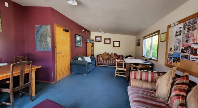 Possum Lodge, Boek Hotel Manapouri Fiordland