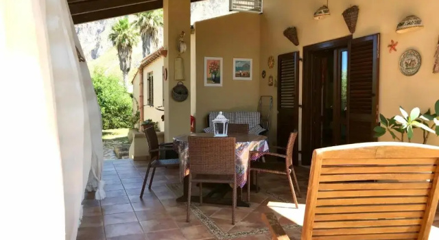 Апартаменты Baia Cofano Home