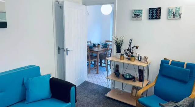 Cosy Family Home - Coventry City Centre - Entire House, Забронировать Отель Ковентри Уэст-Мидлендс, рядом с Университет Ковентри