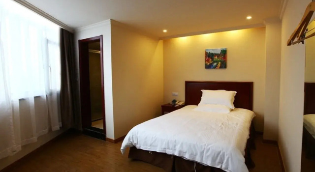 GreenTree Inn Shanghai University of Sport Express Hotel, Забронировать Отель Янпу Шанхай