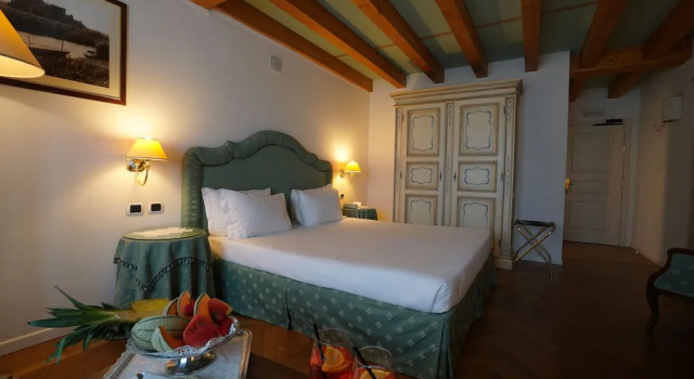 Двухместный номер Deluxe Borgo Cà dei Sospiri
