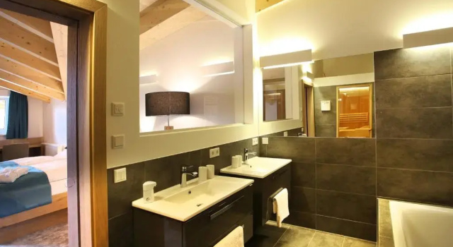 Люкс Aktiv- und Wellnesshotel Gutjahr