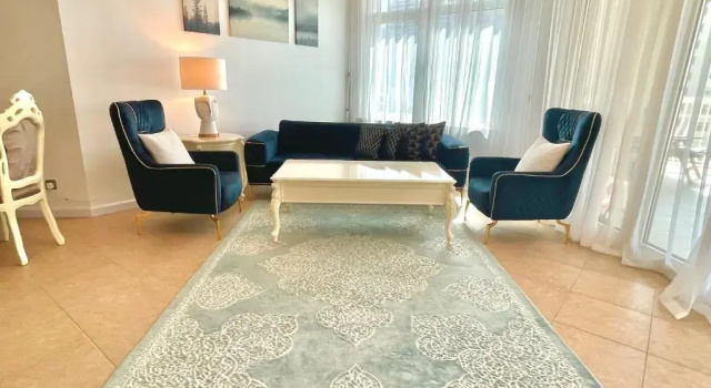 Апартаменты Luxury, Spacious, Beachfront, 3BD Apartment with private beach access!