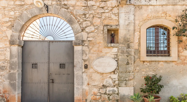 Casina Di Grotta Di Ferro, Забронировать Отель Отели Санта-Кроче-Камерина с бассейном, Бассейн