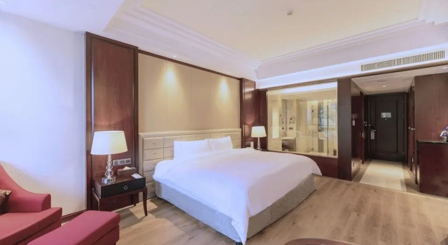 Двухместный номер Superior с балконом и с видом на сад C&D Hotel Putian