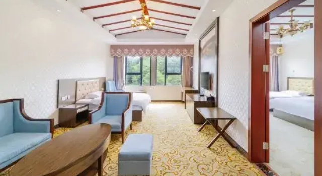 Люкс Deluxe Yucheng Hotel