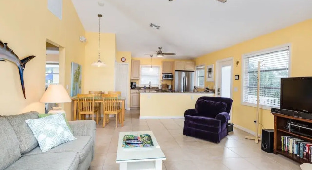 Estero 570 House - 2 Br home by RedAwning, Rezervați Casă de vacanță Fort Myers Beach Fort Myers Area