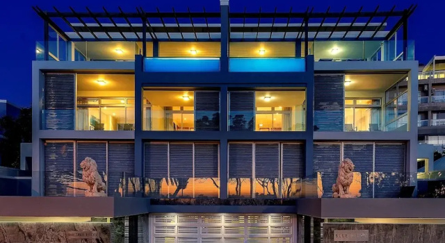 Blue Views Villas  Apartments, Забронировать Апартаменты/квартира Отели Кейптауна с парковкой, рядом с The Promenade Camps Bay, Парковка