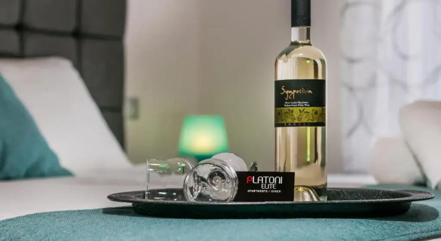 Вилла с 3 комнатами Platoni Elite