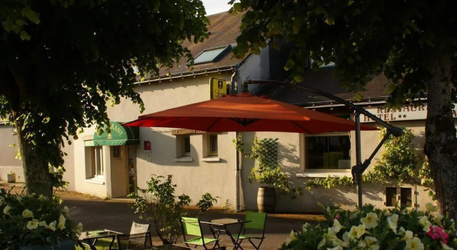 Logis Auberge De La Mairie, Забронировать Хостел Сориньи Эндр и Луара